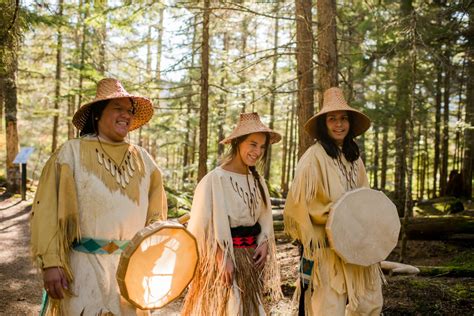 On Canada’s Coastal Islands, a Win for Indigenous Rights .